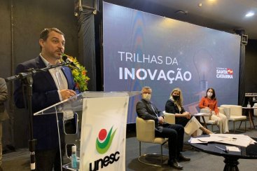 Governador Carlos MoisÃ©s destaca inovaÃ§Ã£o catarinense durante Circuito Inova SC