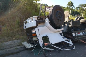 Motorista de caminhÃ£o morre apÃ³s acidente de trÃ¢nsito em CriciÃºma