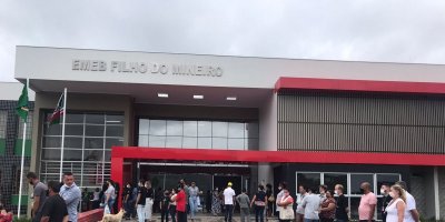 Com mais de 800 alunos matriculados, Escola Municipal Filho do Mineiro Ã© inaugurada em CriciÃºma