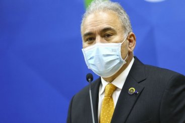 Ministro diz que vacinaÃ§Ã£o infantil contra Covid-19 serÃ¡ monitorada