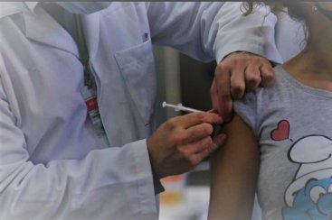 CriciÃºma reduz para oito anos a idade mÃ­nima de vacinaÃ§Ã£o em crianÃ§as sem comorbidades