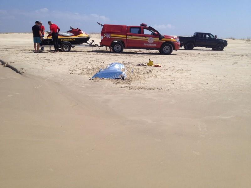 Corpo é encontrado em praia de Laguna