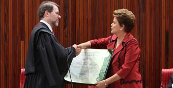 Dilma Rousseff e Michel Temer são diplomados a presidente e vice da República