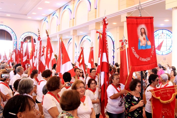Festa da Misericórdia reuniu milhares no Santuário em Içara