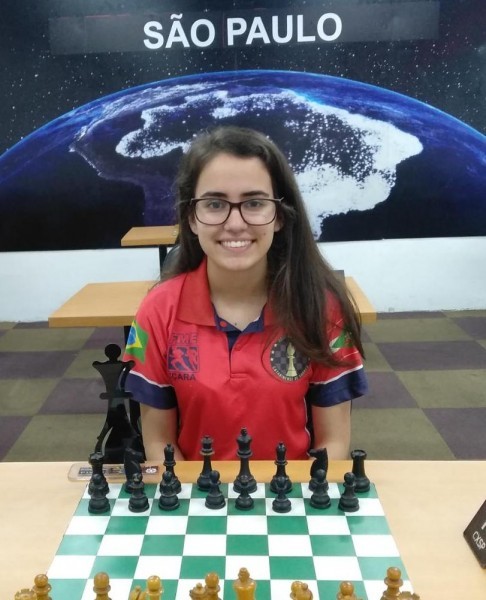 Kathiê é finalista do Campeonato Brasileiro de Xadrez