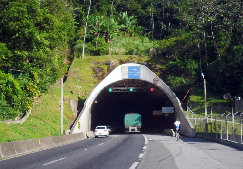 Túnel do Morro do Boi, na BR-101, terá interdição total na madrugada de quarta-feira 