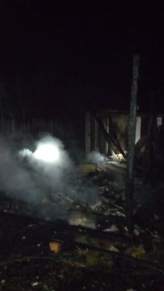 Em Balneário Gaivota, residência é destruída por incêndio 
