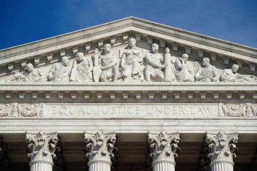 EUA: Senado começa audiências para aprovar juíza conservadora na Suprema Corte