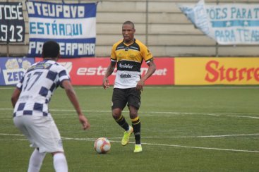 Criciúma perde para São José e chega a sete jogos sem vencer na Série C 