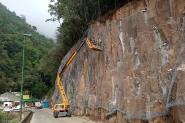 Trabalhador de obras na Serra do Rio do Rastro morre apÃ³s cair de plataforma elevatÃ³ria