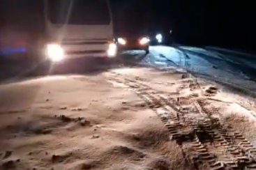 Gelo na pista faz carros patinarem em rodovia da regiÃ£o serrana de Santa Catarina
