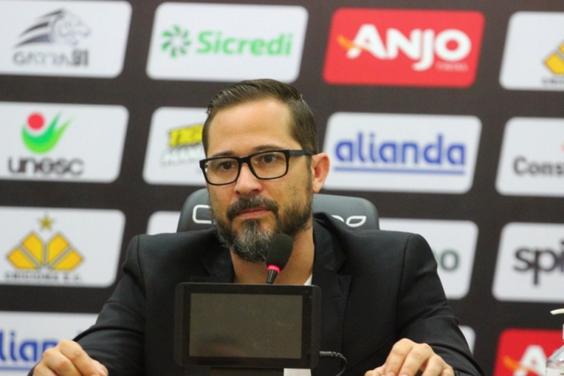 Trinca Ofensiva #34 | Vitor Marcelo fala sobre adesão de sócios, patrocinadores e retorno ao futebol
