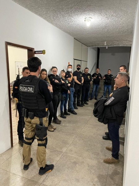 Polícia Civil desencadeia operação contra o tráfico de drogas em Cocal do Sul 