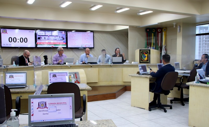 Projeto de Sistema de Méritos da Educação em Criciúma é apresentado em Comissão Especial Temporária