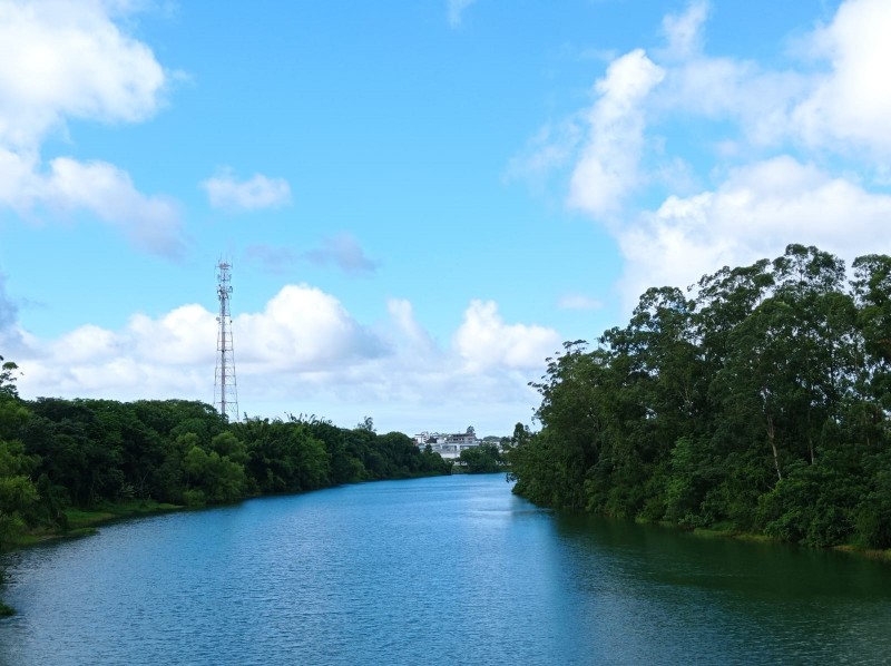 Projeto Arco-Ã�ris agrega forÃ§as para conscientizar a populaÃ§Ã£o e limpar as margens do Rio AraranguÃ¡