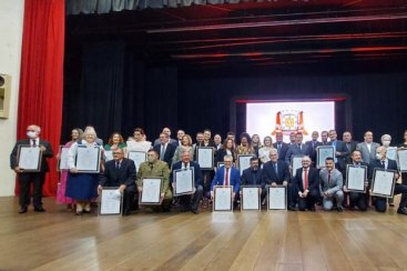 Câmara de Vereadores de Criciúma realiza Sessão Solene de entrega de títulos