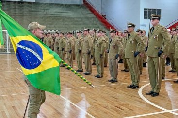 Solenidade em CriciÃºma celebra 187 anos da PolÃ­cia Militar de Santa Catarina