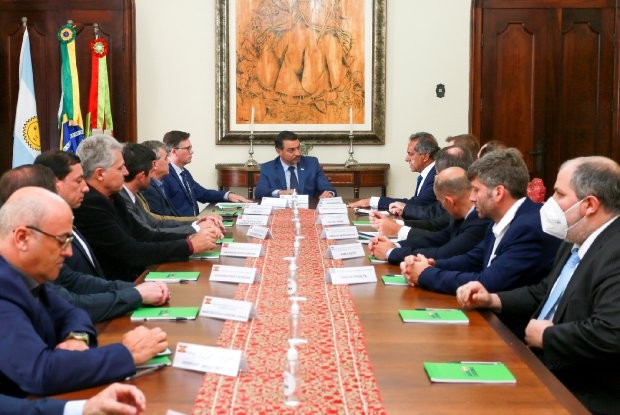 Governador recebe embaixador da Argentina e reforÃ§a pauta de parcerias com o Estado