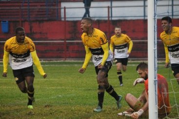Tigre garante a vitÃ³ria em sua estreia no Campeonato Catarinense