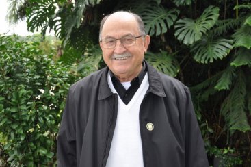 Padre Valdemar Carminati celebra 50 anos de vida sacerdotal