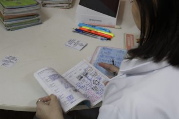 Morro da FumaÃ§a inicia busca ativa nas escolas para verificar as cadernetas de vacinaÃ§Ã£o