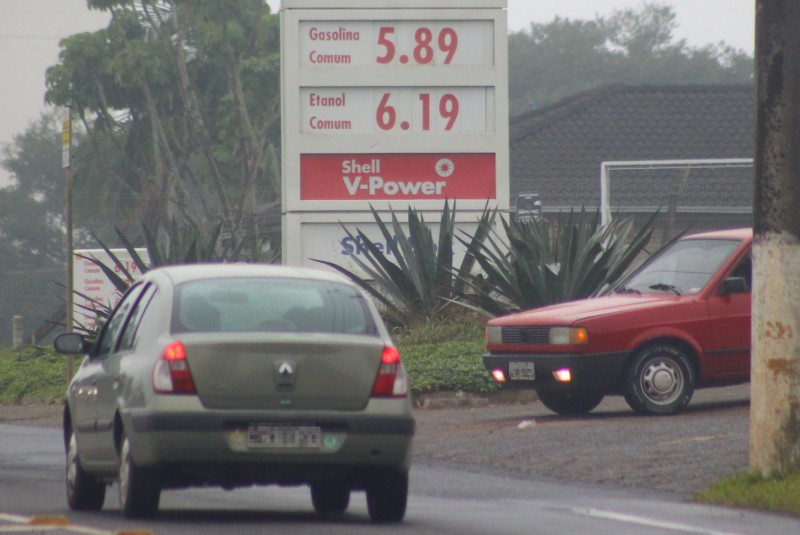Em Criciúma, litro da gasolina já é encontrado abaixo dos R$ 6