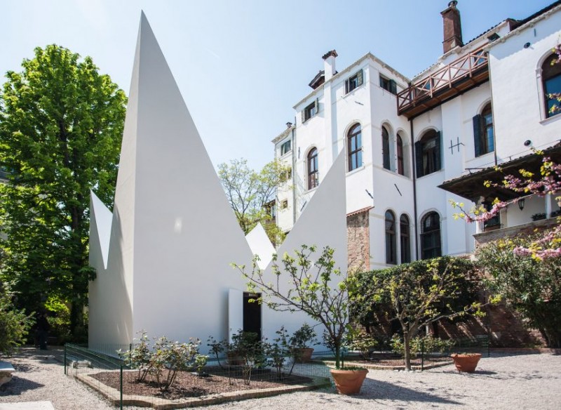 Uma casa de papel na Bienal de Veneza 2022