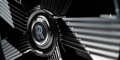 Rolls-Royce Spectre é revelado