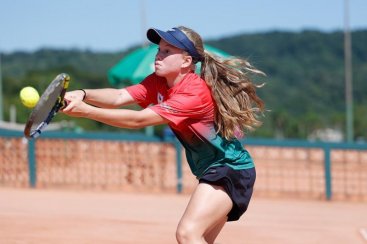 Banana Bowl reúne tenistas de 30 países no Mampituba