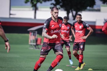 Felipe Vizeu é o novo reforço do Criciúma para a disputa da Série B
