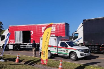 Defesa Civil de Içara presta apoio para simulado de acidente rodoviário com produtos perigosos