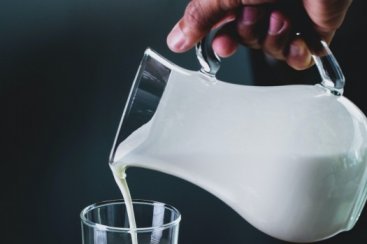 Quase 9 mil litros de leite foram doados pela Rio Deserto no primeiro semestre de 2023