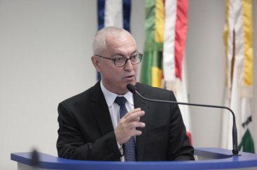Eleição indireta: Jairo Cascaes é eleito o novo prefeito de Tubarão 