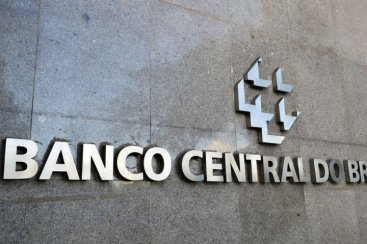 Banco Central aumenta projeção de crescimento do PIB de 2% para 2,9% 