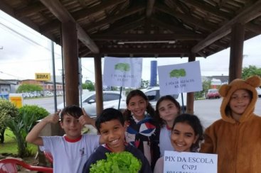 Escola José Giassi realiza vendas de alfaces e incentiva o cuidado ao meio ambiente 