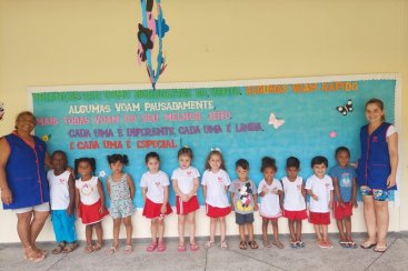 Departamento de Educação Infantil realiza campanha de doação de uniformes da Afasc