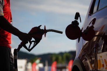 Petrobras anuncia redução de R$ 0,30 no preço do diesel