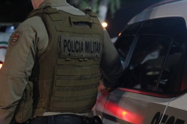 Criciúma: homem sofre tentativa de homicídio enquanto estacionava carro ao chegar em casa