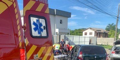Acidente deixa motociclista gravemente ferido em CriciÃºma