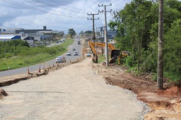 Obras alteram trÃ¢nsito na rodovia OtÃ¡vio Dassoler