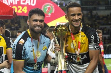 Jogadores do Tigre celebram prêmios no Top da Bola, mas garantem foco no Juventude pela Série A 