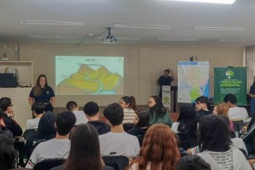 Câmara técnica do Comitê Tubarão e Complexo Lagunar realizam palestra em escola