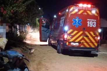 Içara: motociclista e criança ficam feridos após colidirem contra carro e motorista não prestar socorro