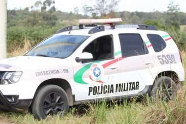 Homem tenta esconder crack dentro da boca para fugir de abordagem policial em Criciúma 
