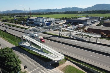 CCR ViaCosteira conclui mais duas novas passarelas na BR-101 no sul de SC
