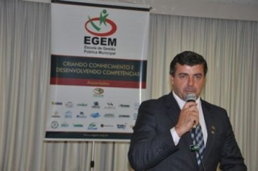 Prefeito de Forquilhinha é eleito presidente da EGEM
