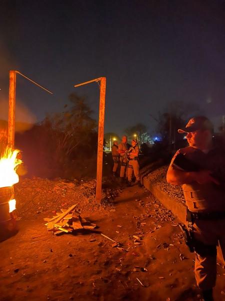 Com mais de 40 policiais, PM realiza operação contra o tráfico e prevenção de crimes patrimoniais em Criciúma